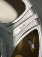 Load image into Gallery viewer, PORSCHE 911 996 Turbo twist II, 18 Inch 8J ET50, Alloy Wheels (2)