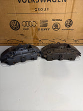 Load image into Gallery viewer, Porsche Boxster 986 987 Rear Brake Calipers 996352422 996352421 Vw Conversion
