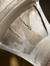 Load image into Gallery viewer, 18'' GENUINE VW BEETLE MK5 TWISTER ALLOY WHEELS TYRES ALLOYS 5C0601025J