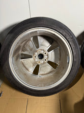 Load image into Gallery viewer, 18'' GENUINE VW BEETLE MK5 TWISTER ALLOY WHEELS TYRES ALLOYS 5C0601025J