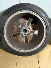 Load image into Gallery viewer, 18'' GENUINE VW BEETLE MK5 TWISTER ALLOY WHEELS TYRES ALLOYS 5C0601025J