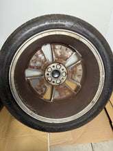 Load image into Gallery viewer, 18'' GENUINE VW BEETLE MK5 TWISTER ALLOY WHEELS TYRES ALLOYS 5C0601025J